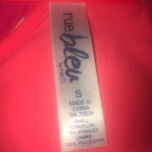 Swim Top - Picture 6 of 6